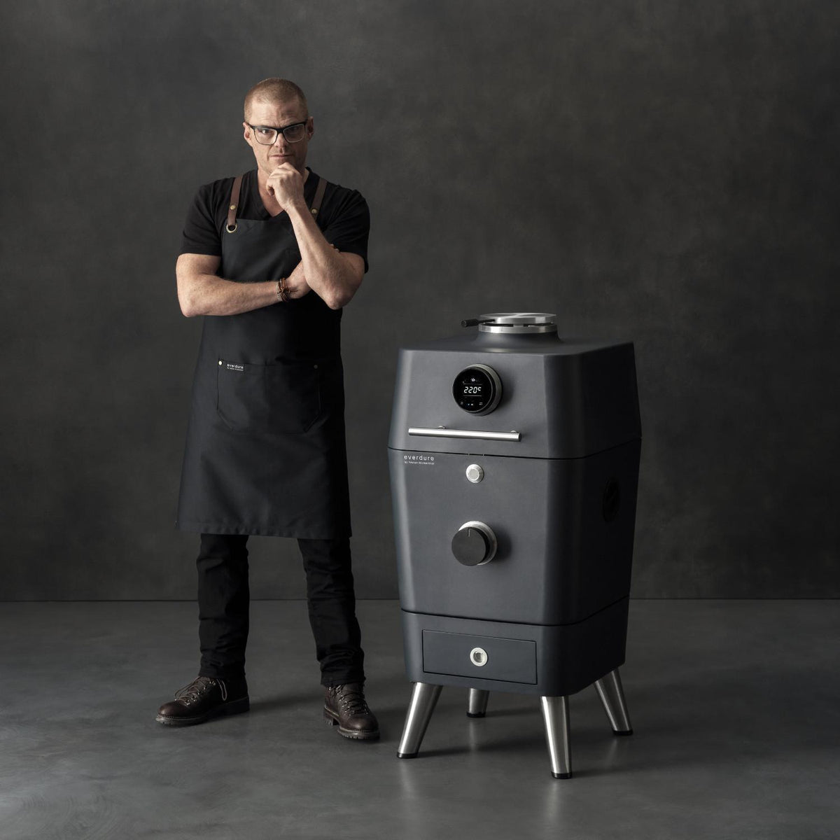 Everdure By Heston Blumenthal 4K 21-Inch Charcoal Grill & Smoker  - CE4KMUS